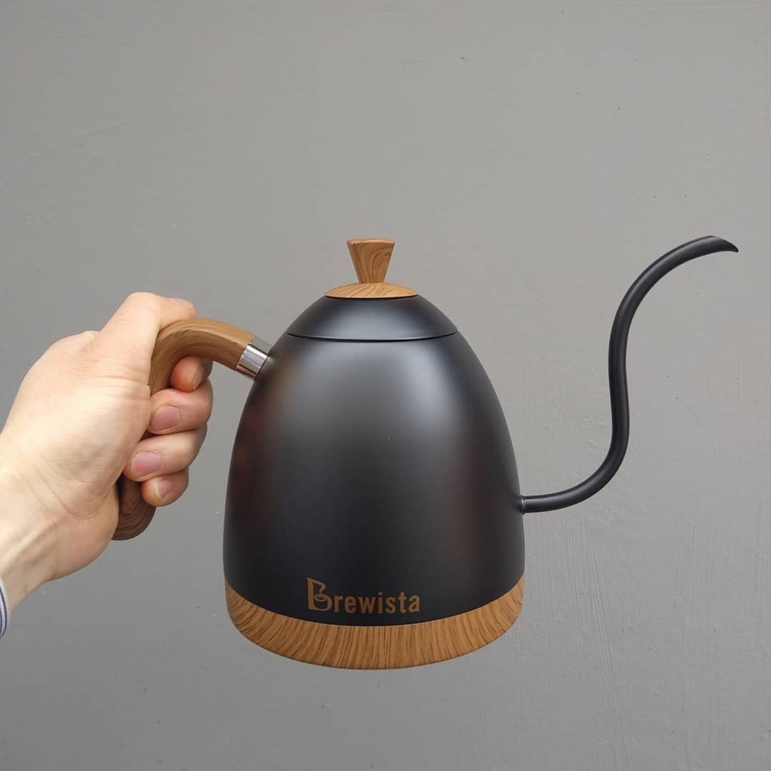 Ấm pha cà phê Brewista Artisan 600ml Gooseneck Variable Kettle