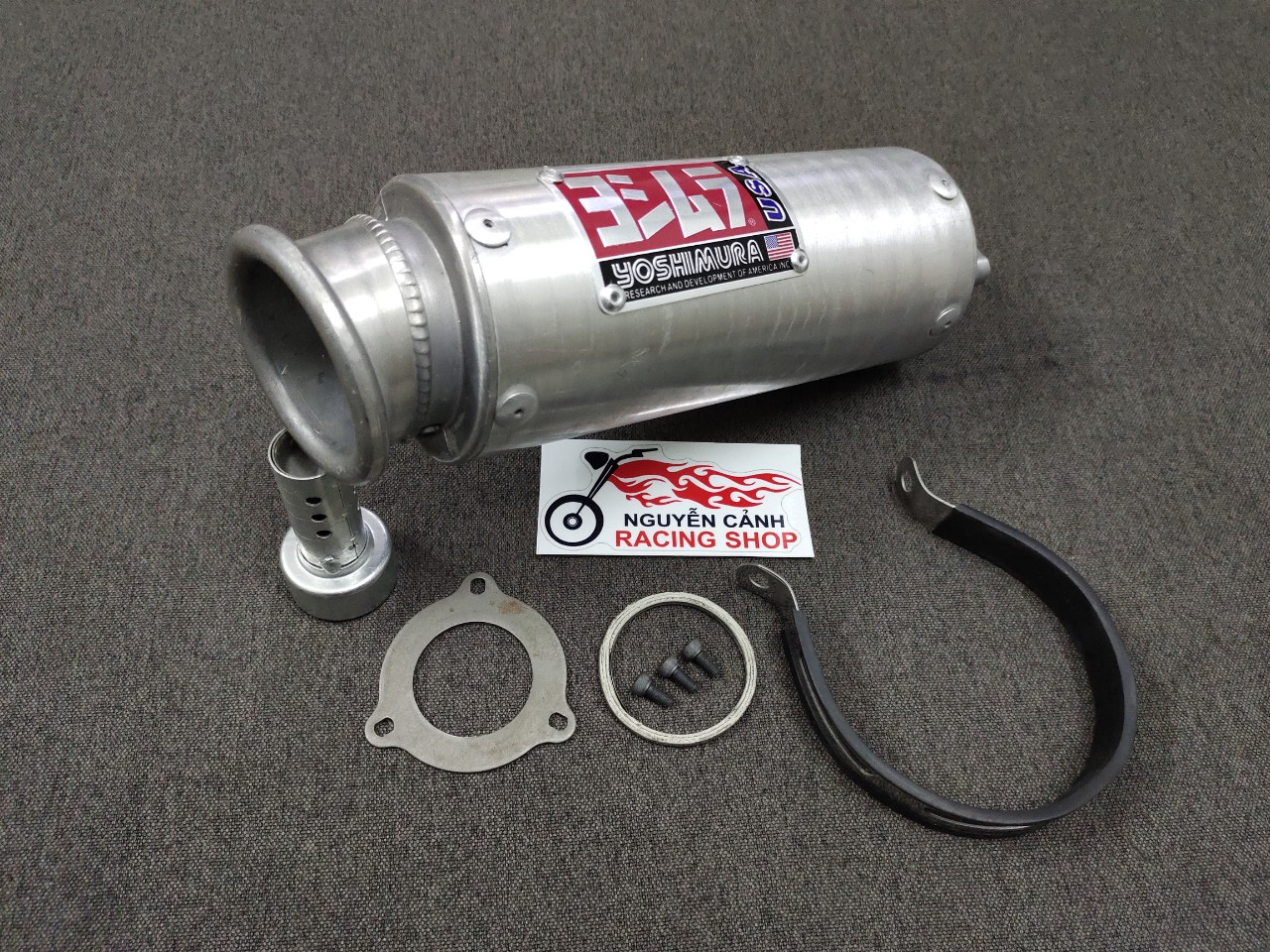 lon pô CB 400 yoshimura chất liệu nhôm
