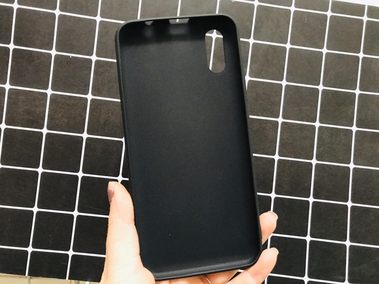 Ốp dẻo đen loại chống bẩn cho Vsmart Bee 3