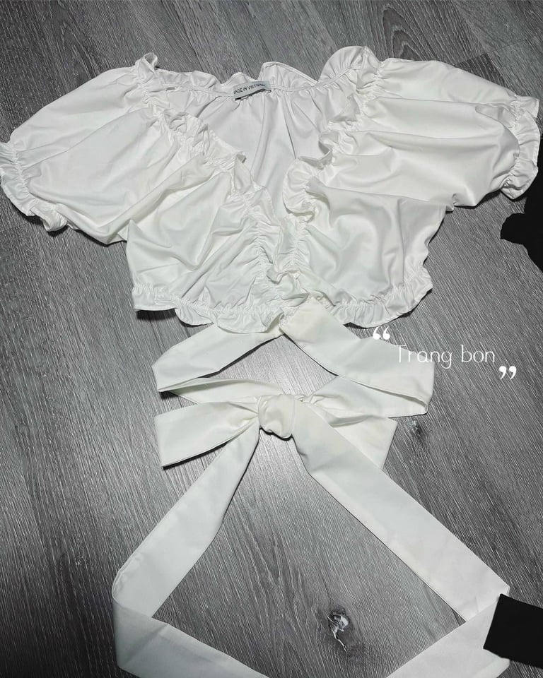 Áo kiểu crotop viền bèo tay phồng thắt dây eo ( kèm ảnh thật)