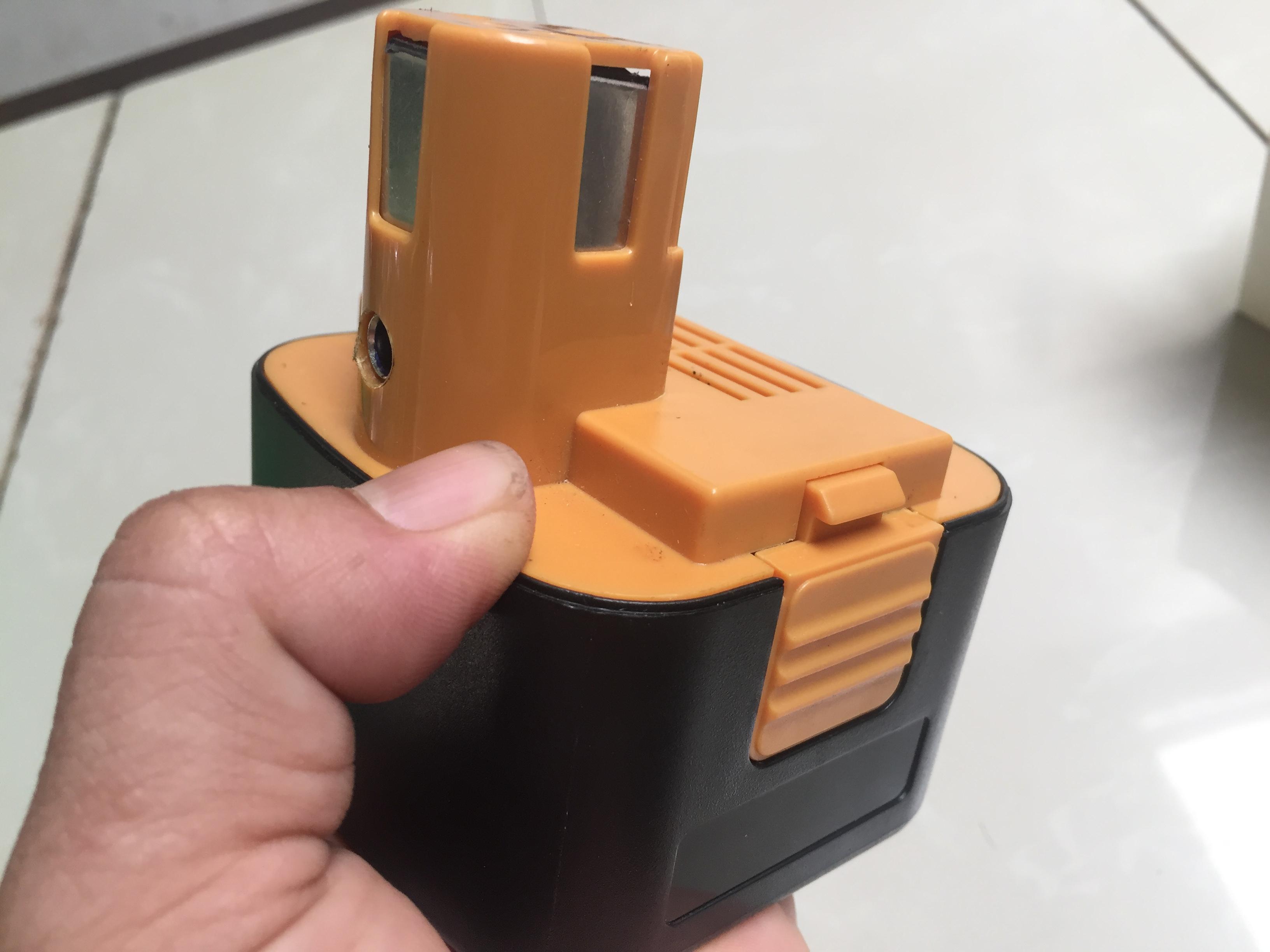Pin National Panasonic 12V 5A Được Làm Từ Pin Lishen Mới