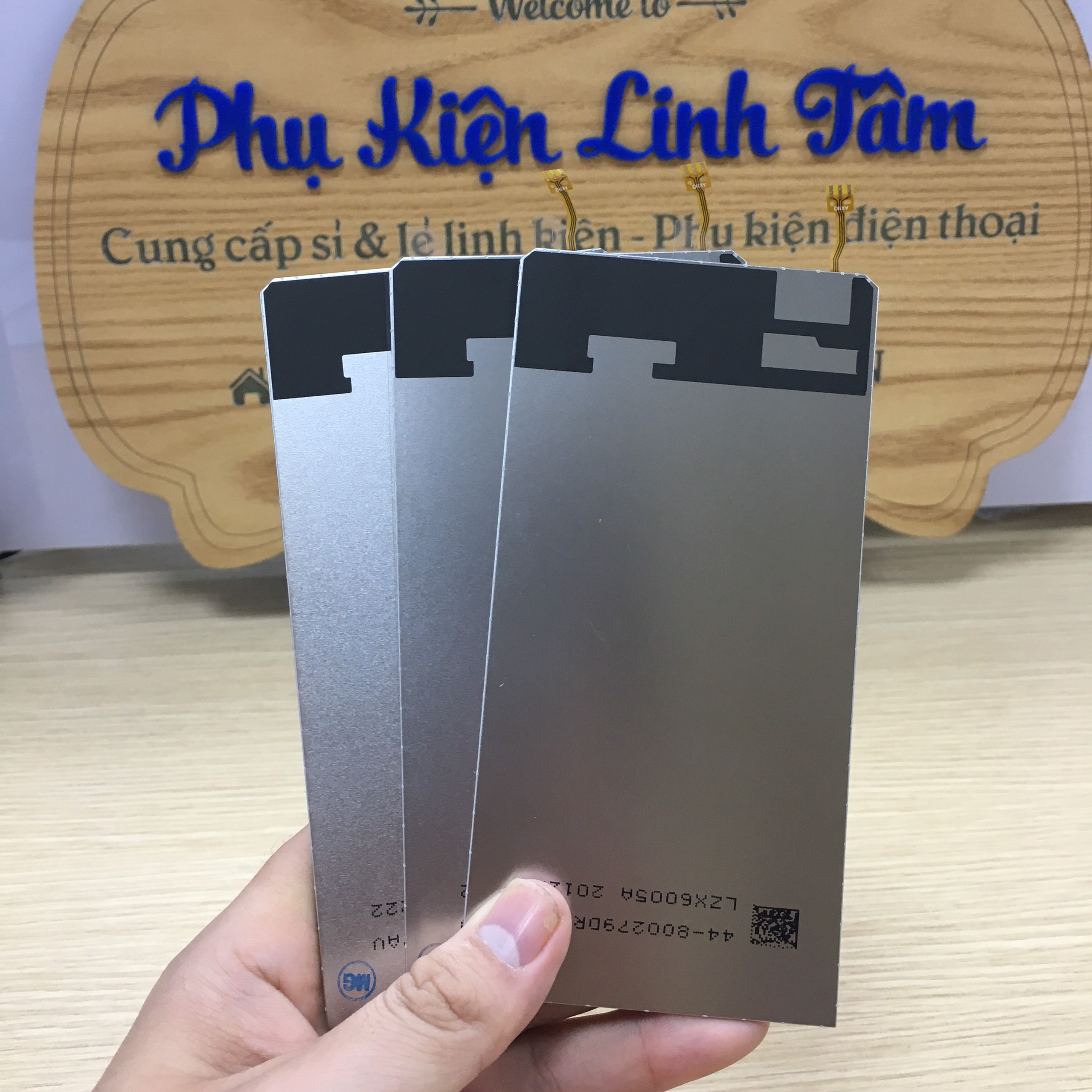 Phản quang Oppo F5