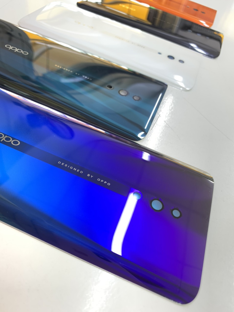 LƯNG ĐIỆN THOẠI OPPO RENO ZIN