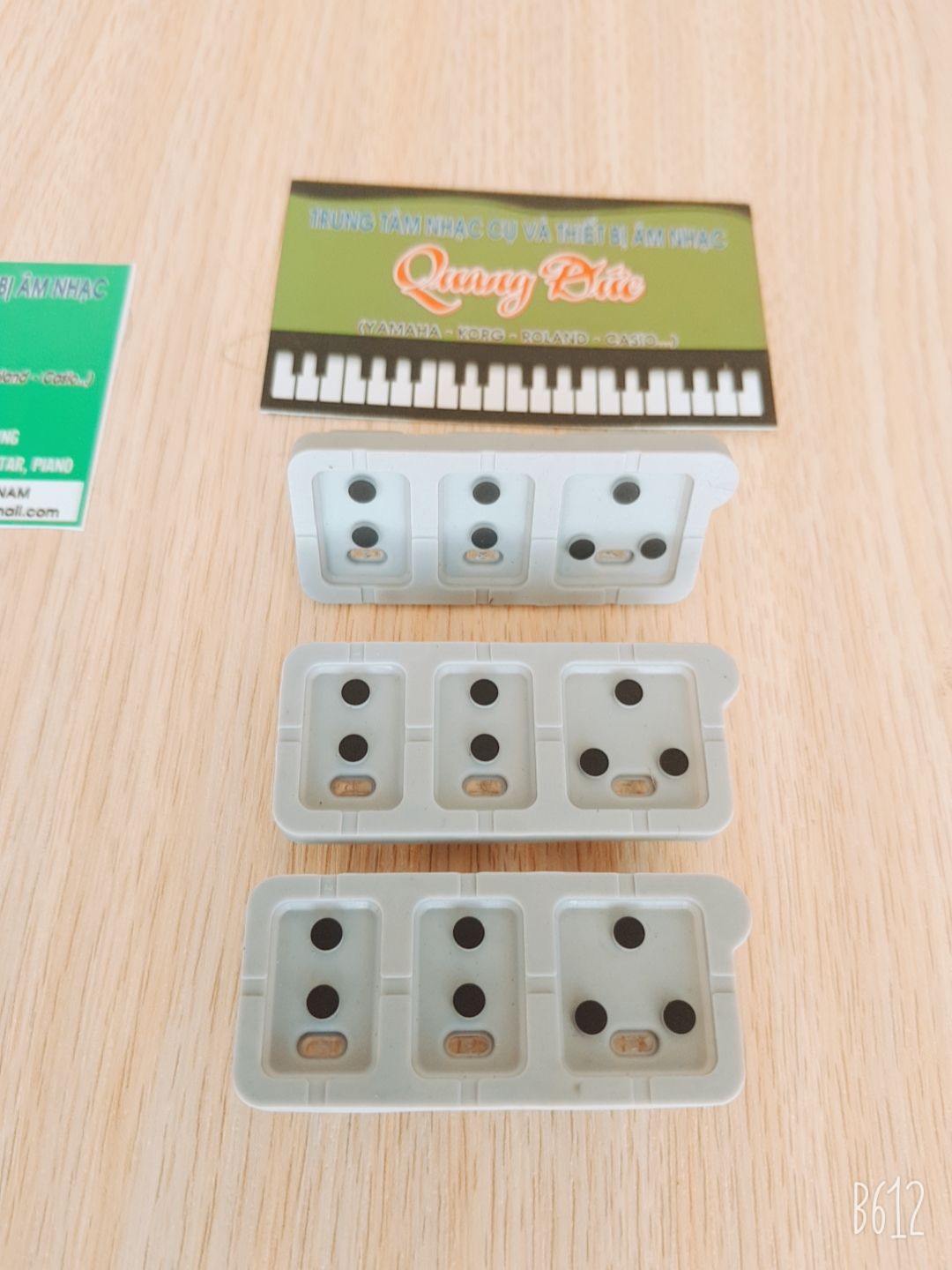 Nút nhấn SYNC STOP/SYNC STAR/ STAR/STOP đàn S750, S950, S770, S970, S775, S975