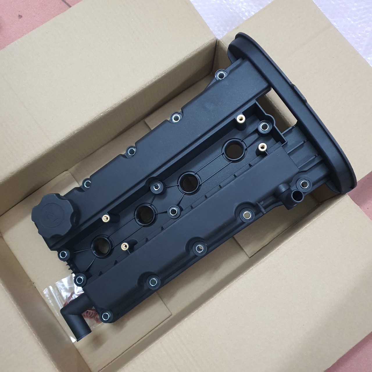 Nắp dàn cò Daewoo Nubira 1.6