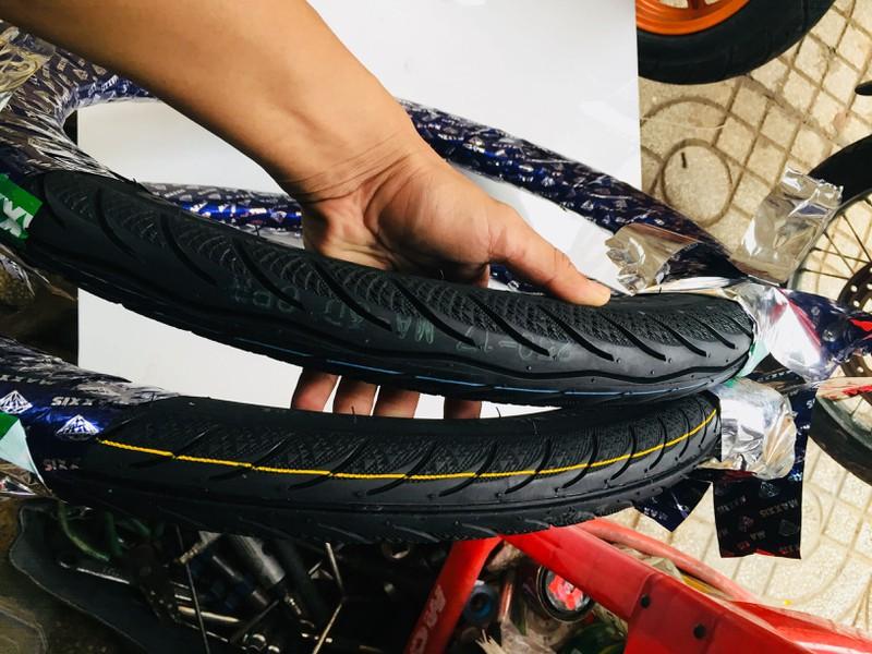 Cặp vỏ xe Maxxis 2 25 17 và 2 50 17