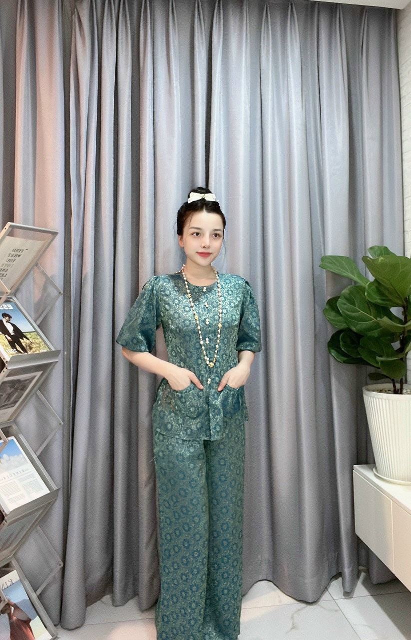 BỘ BÀ BA LỤA GẤM TAY PHỒNG