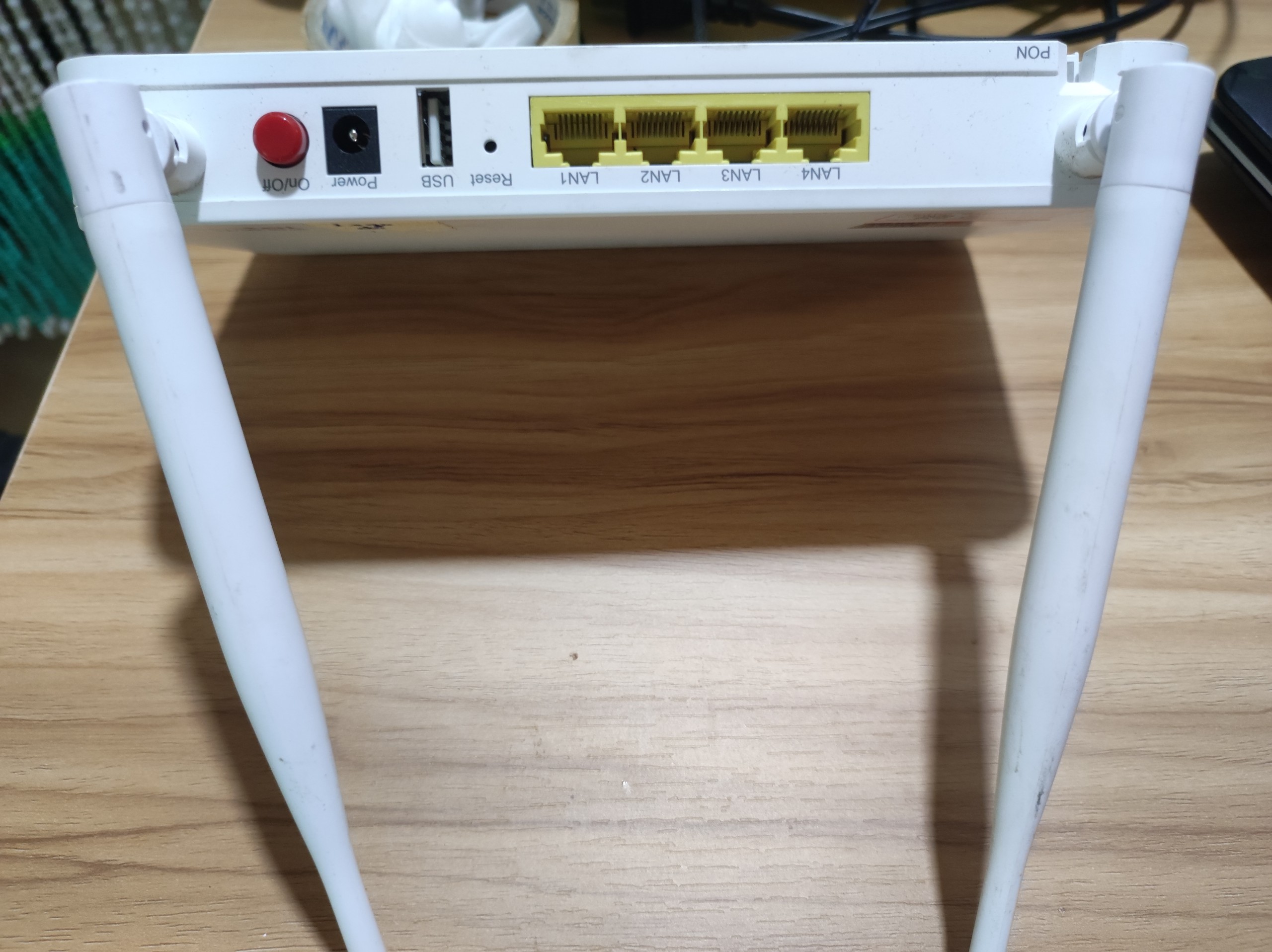 Modem Viettel (ZTE F670Y, F671Y). vG-421WD hai băng tần