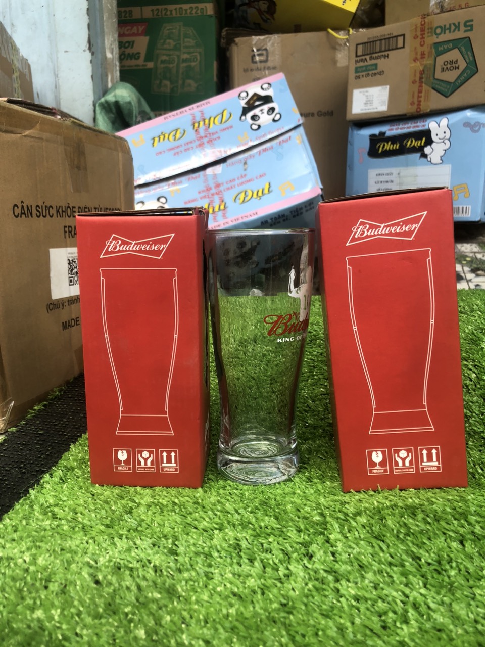 LY THUỶ TINH BUDWEISER MESSI CAO CẤP