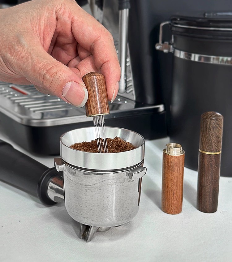 Dụng cụ đánh tơi bột cà phê, khuấy đều bột cà phê 6 kim