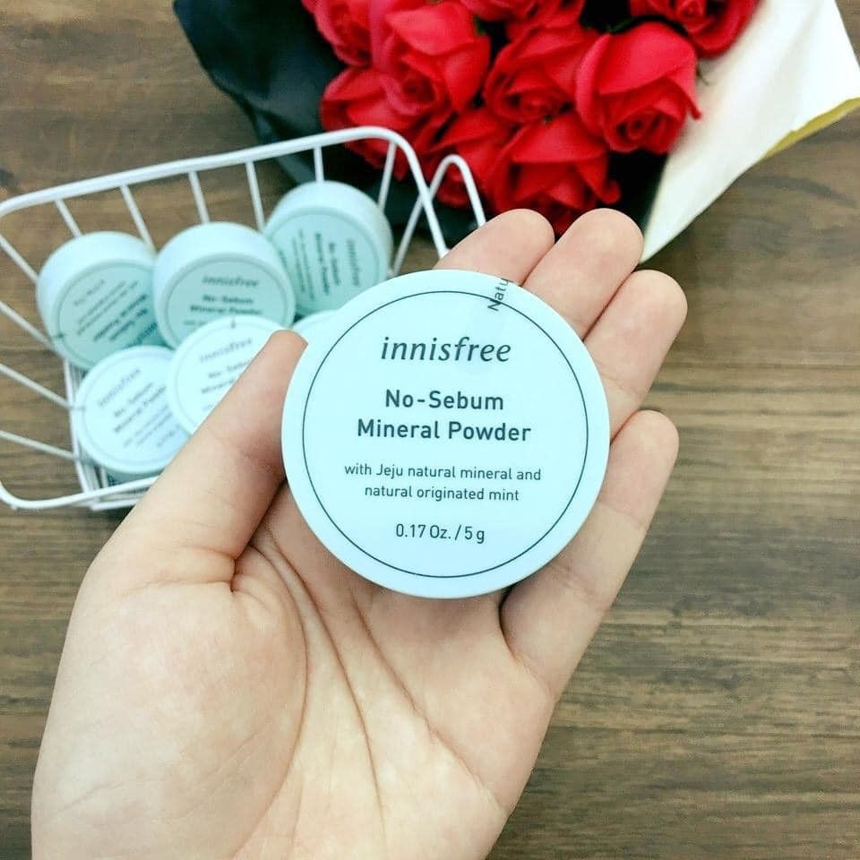 Phấn phủ bột kiềm dầu Innisfree No Sebum Mineral Powder