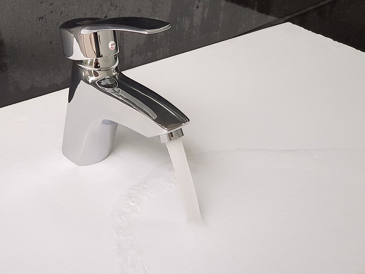 Vòi lavabo nóng lạnh Đồng mạ Chrome Eurolife EL-4002 (Trắng bạc)