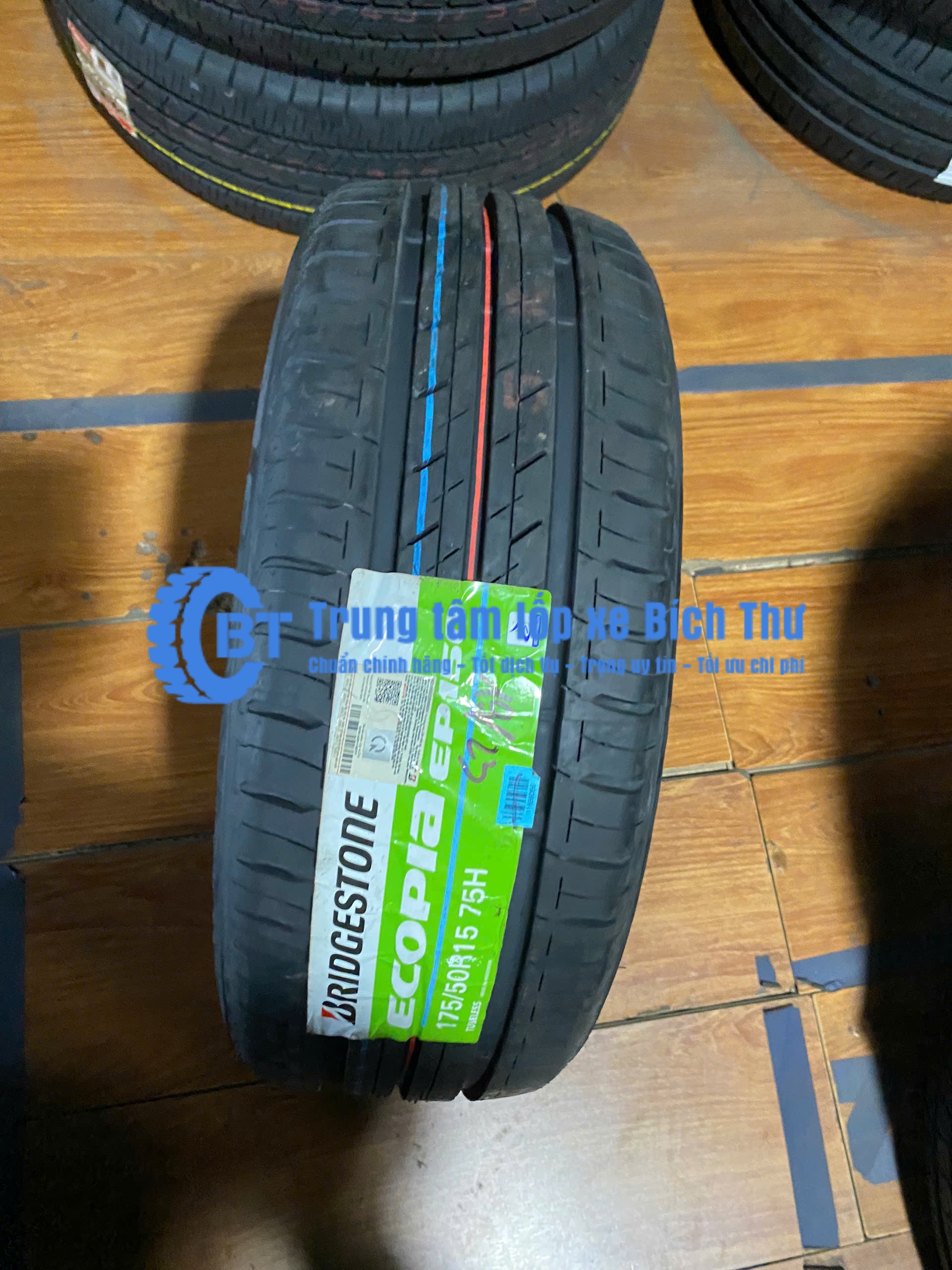 Lốp Bridgestone 175/50R15 EP150