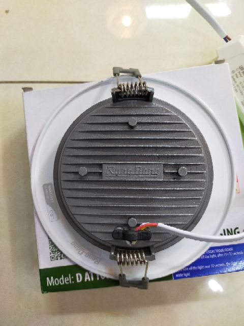 Âm trần đổi màu d110-9w rạng đông