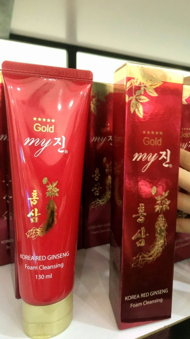Sữa rửa mặt sâm đỏ Hàn Quốc.