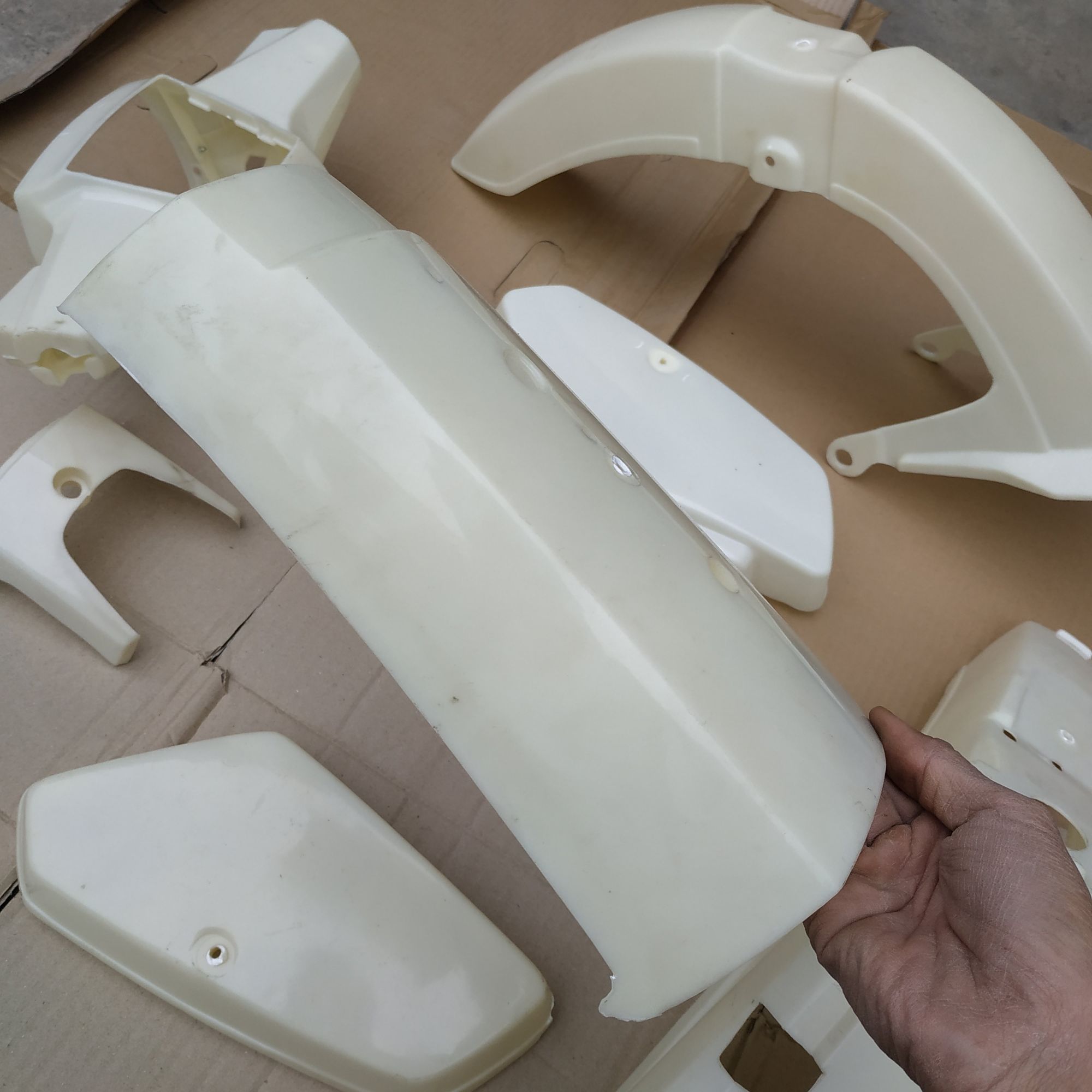 nhựa mặt lạ xe cup 82 custom DD