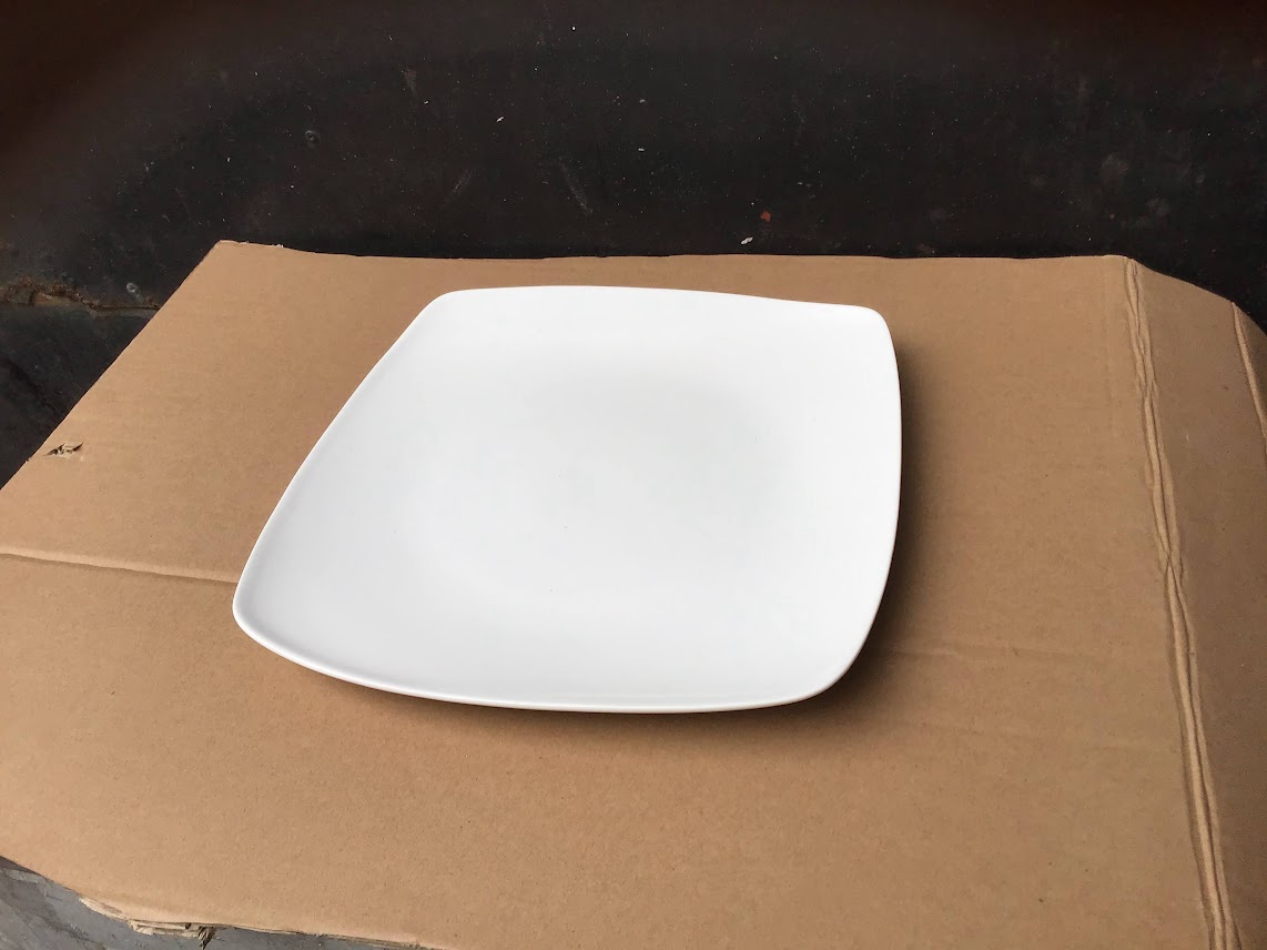 Dĩa sứ trắng cao cấp vuông 25cm