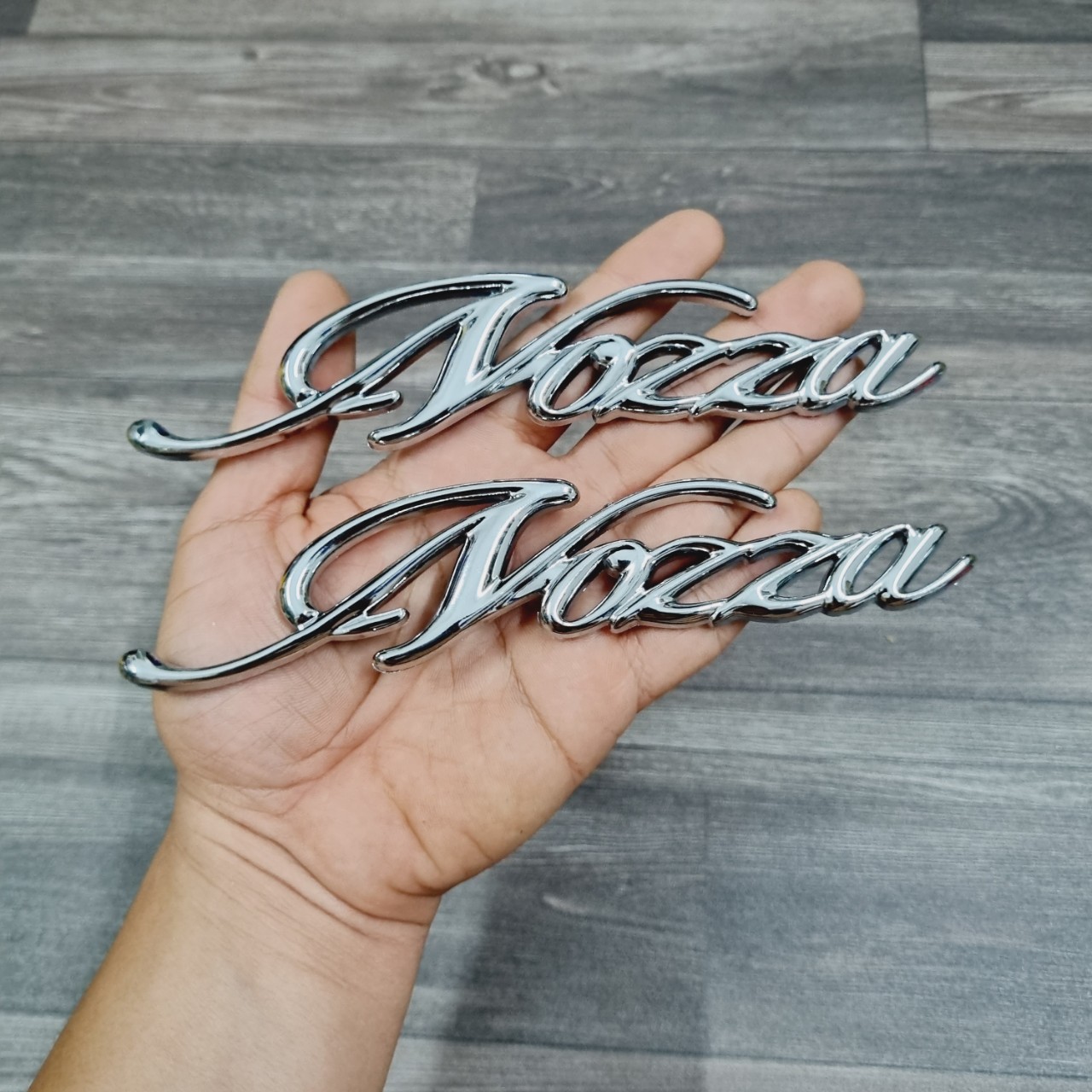 TEM DÁN TRANG TRÍ XE NOZZA CAO CẤP SIÊU ĐẸP (1 CẶP TEM CHỮ)