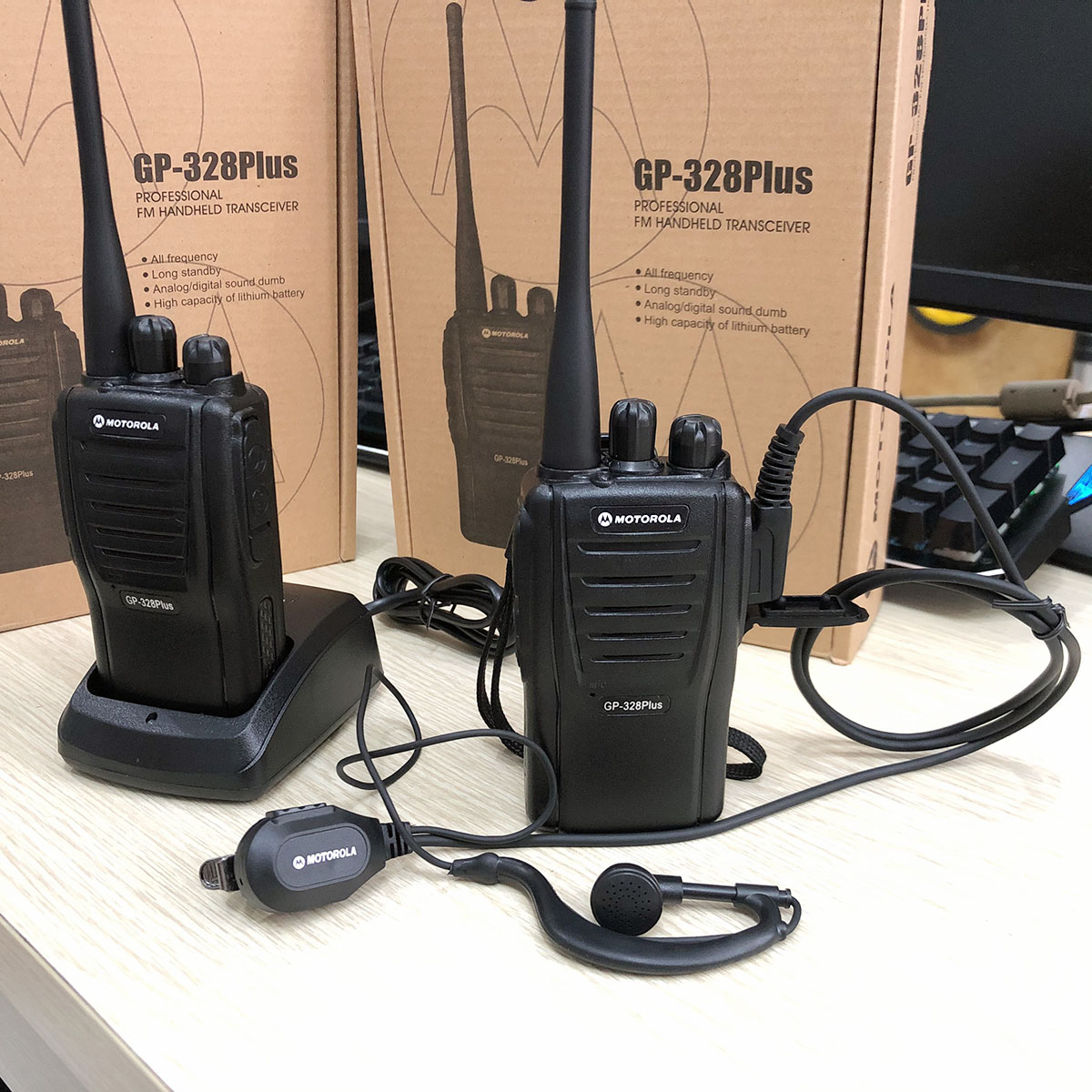 Two way radio Motorola gp-328plus version New Compact-imports