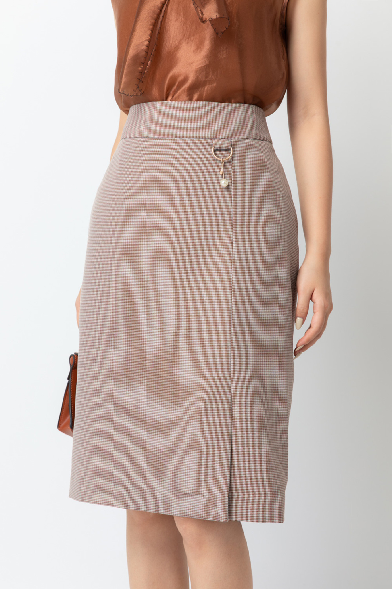 Chân váy kẻ bút chì (không kèm phụ kiện) IVY moda MS 30M6808