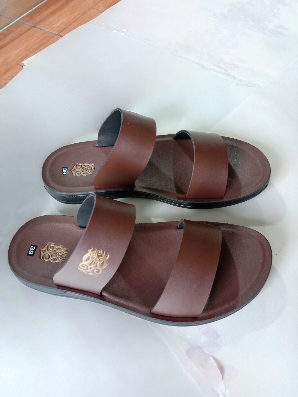 Dép da bò thật nam 2 quai đế kếp đi êm chân(bảo hành 6 tháng)