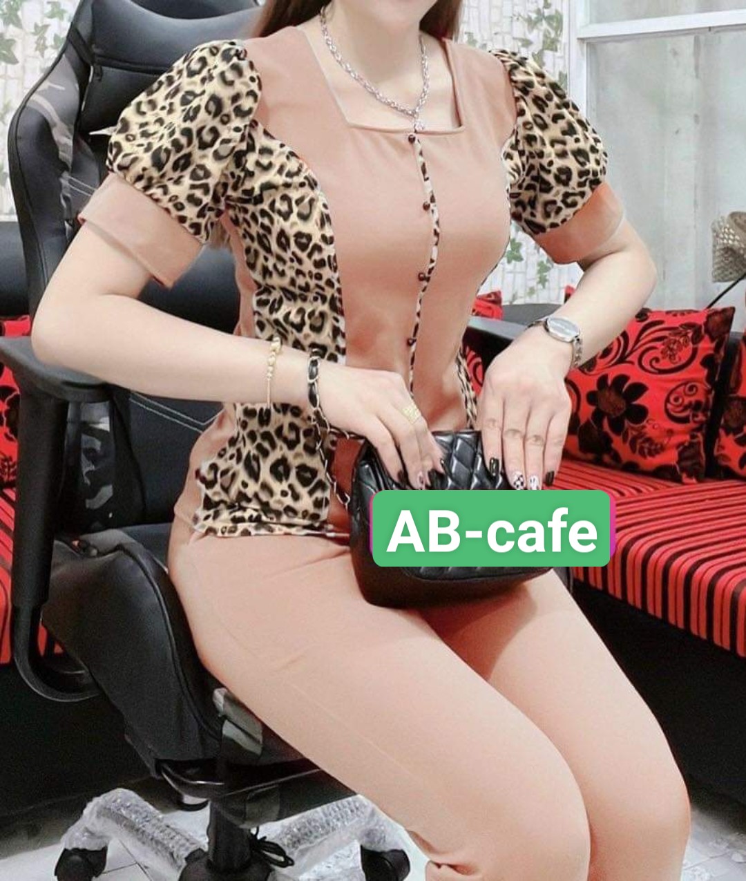 Set Cát Hàn Cổ Vuông Phối Voan Sang Chảnh