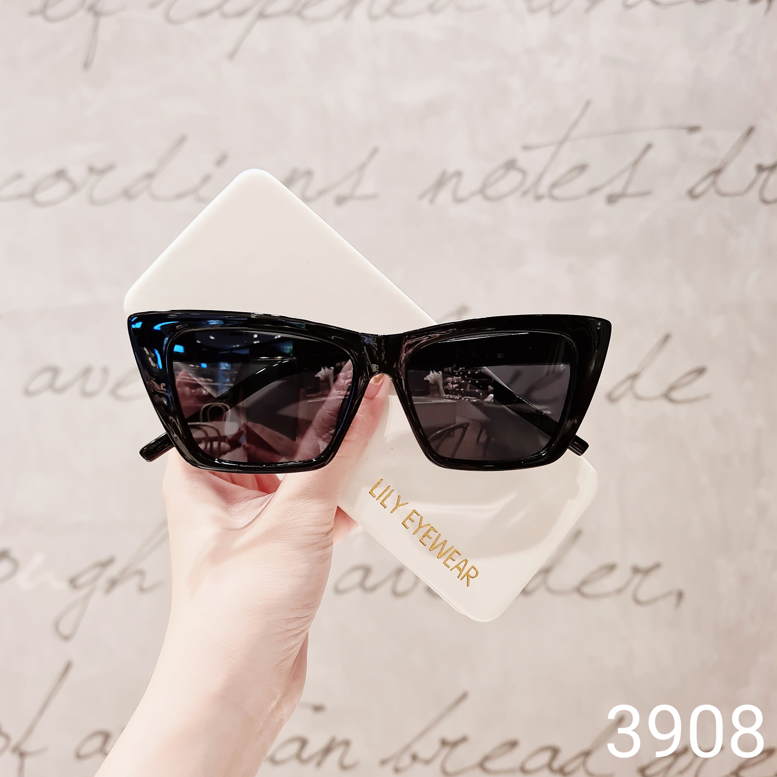 Kính Râm Nữ Mắt Mèo Cá Tính 3908 kèm quà