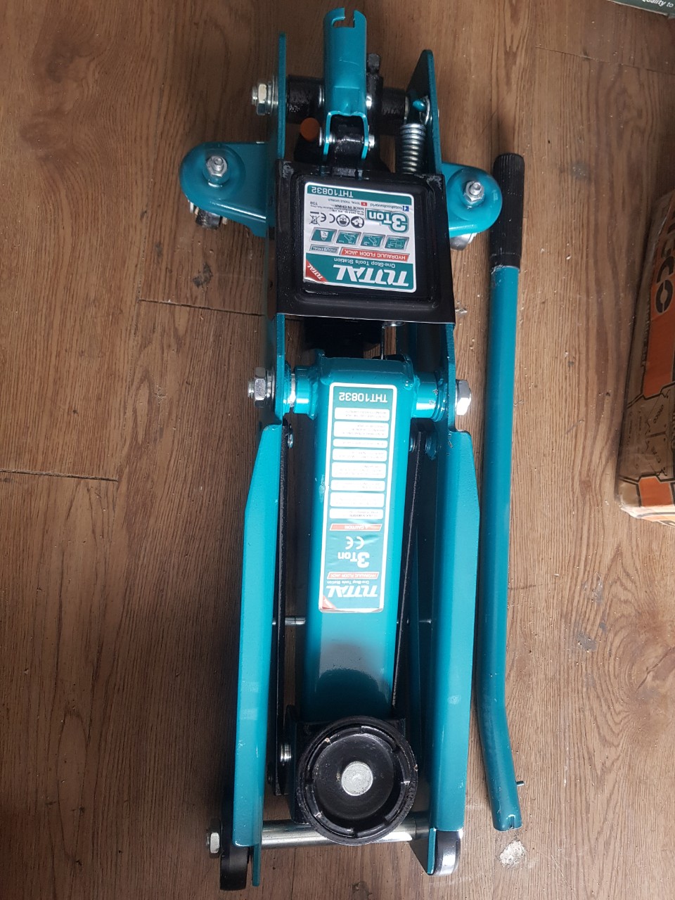 Đội cá sấu 3 tấn Total THT10832