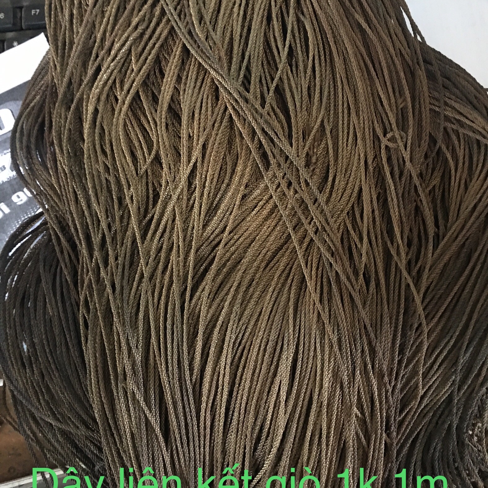 Dây liên kết giò gà màu cỏ khô