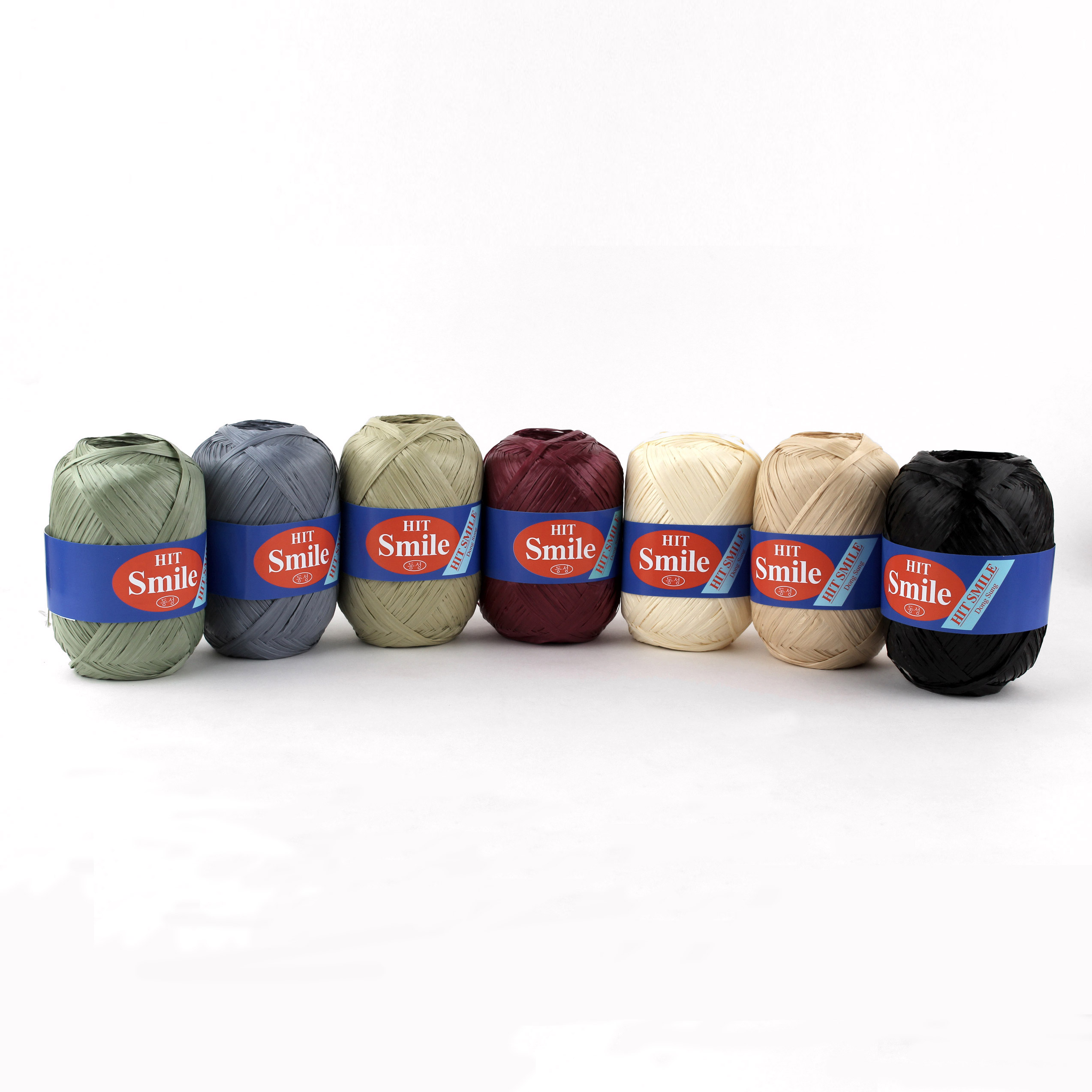 HIT Smile Crochet Bag Hat Yarn 3oz, Light Beige