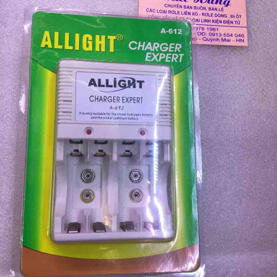 Sạc pin ALLIGHT A-612 giá cho 1 chiếc