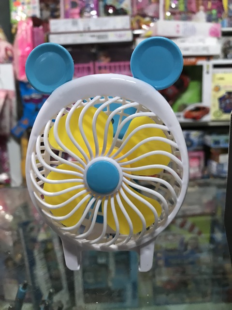Quạt cầm tay để bàn(tặng thêm 2bin)