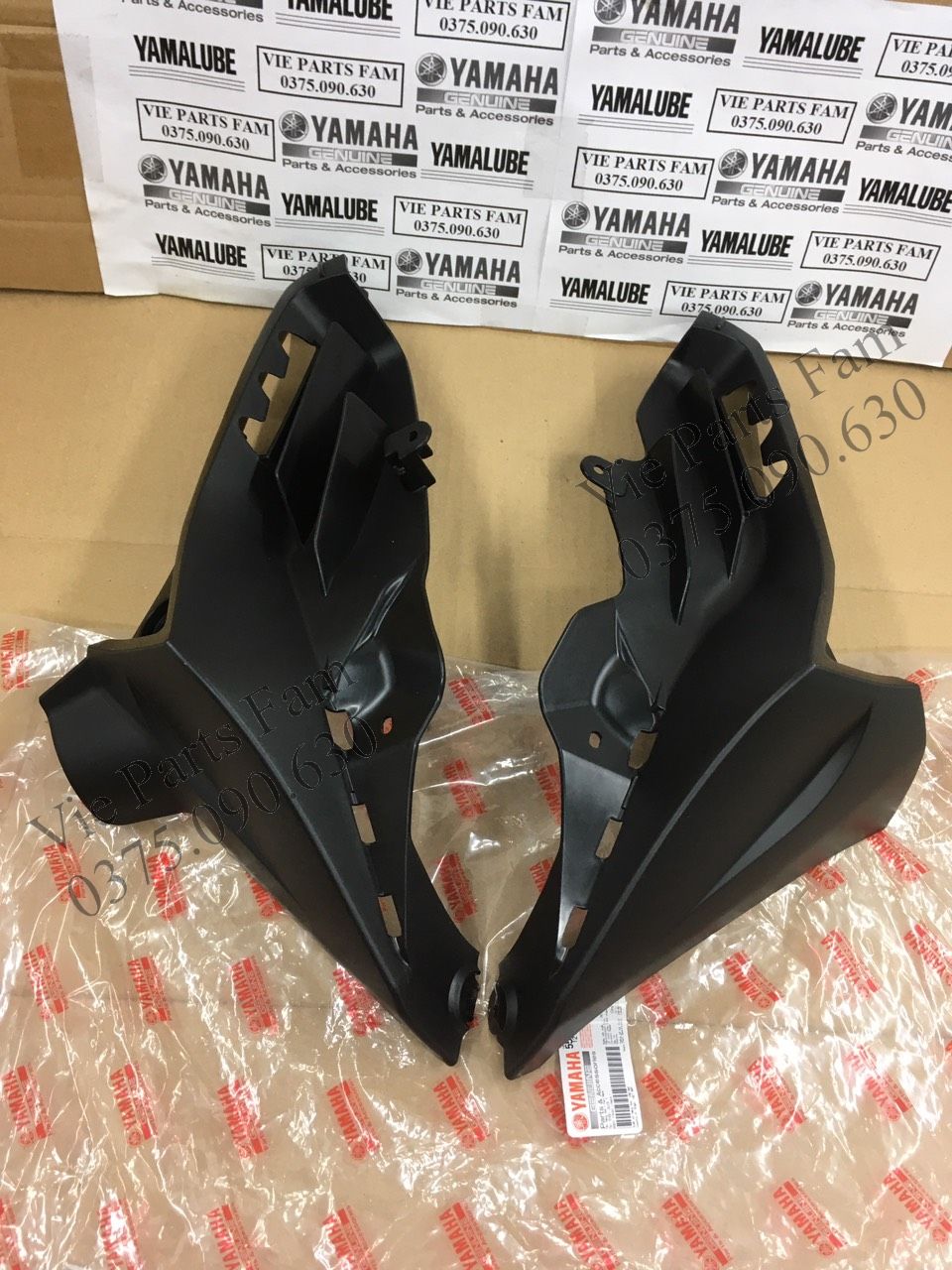 Mỏ cày hướng gió trái phải Exciter 135 đời 2011-2014, hàng din Yamaha mới 100%