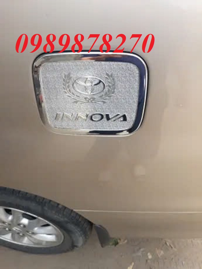 Ốp nắp bình xăng mạ crom xe Toyota innova đời 2006-2015 mẫu  Bông Lúa