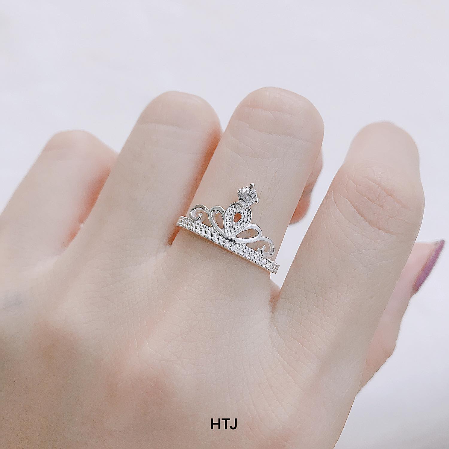 Nhẫn nữ mặt vương miện chất liệu bạc s925 MS06o