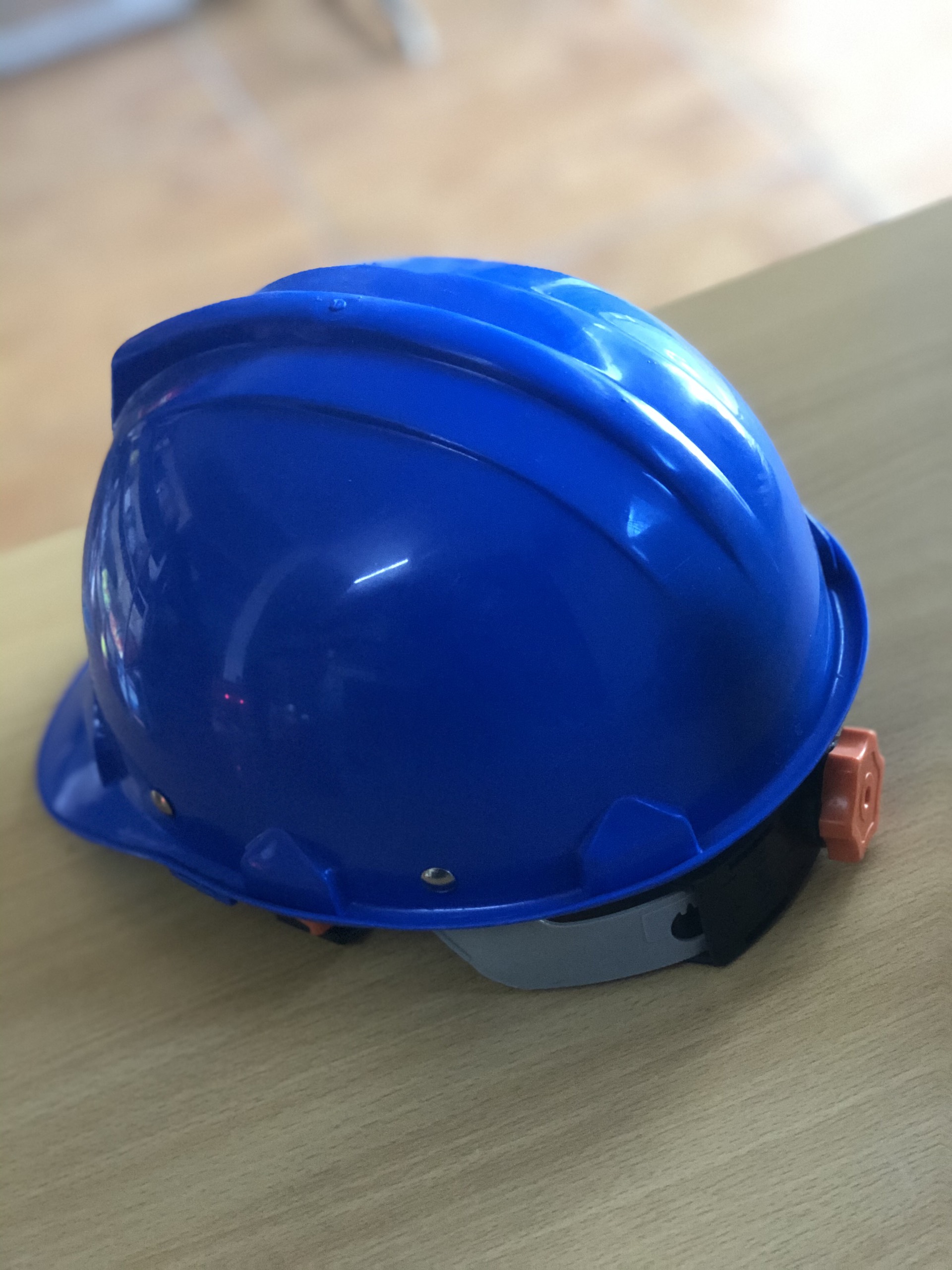 Mũ bảo hộ lao động loại khóa vặn (màu xanh lam)