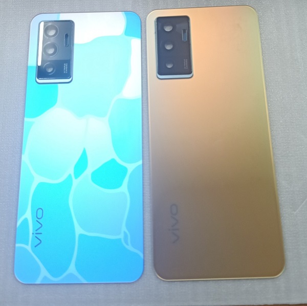 Nắp lưng điện thoại Vivo V23E có kính camera