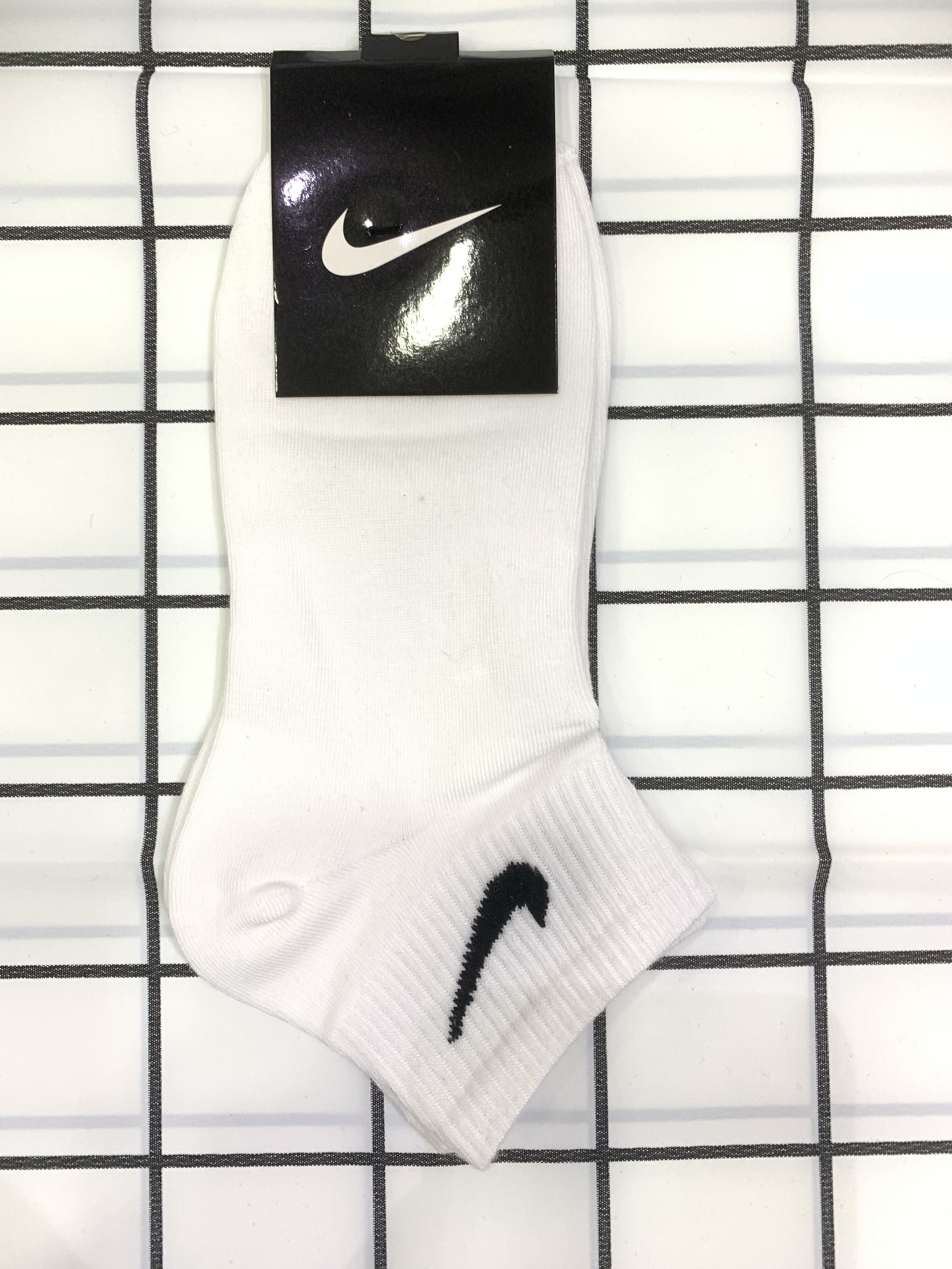 [HCM]Vớ Nike cổ ngắn màu trắng