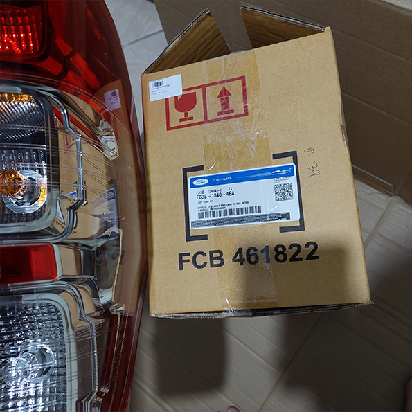 ĐÈN HẬU FORD RANGER 2012-2022 CHÍNH HÃNG