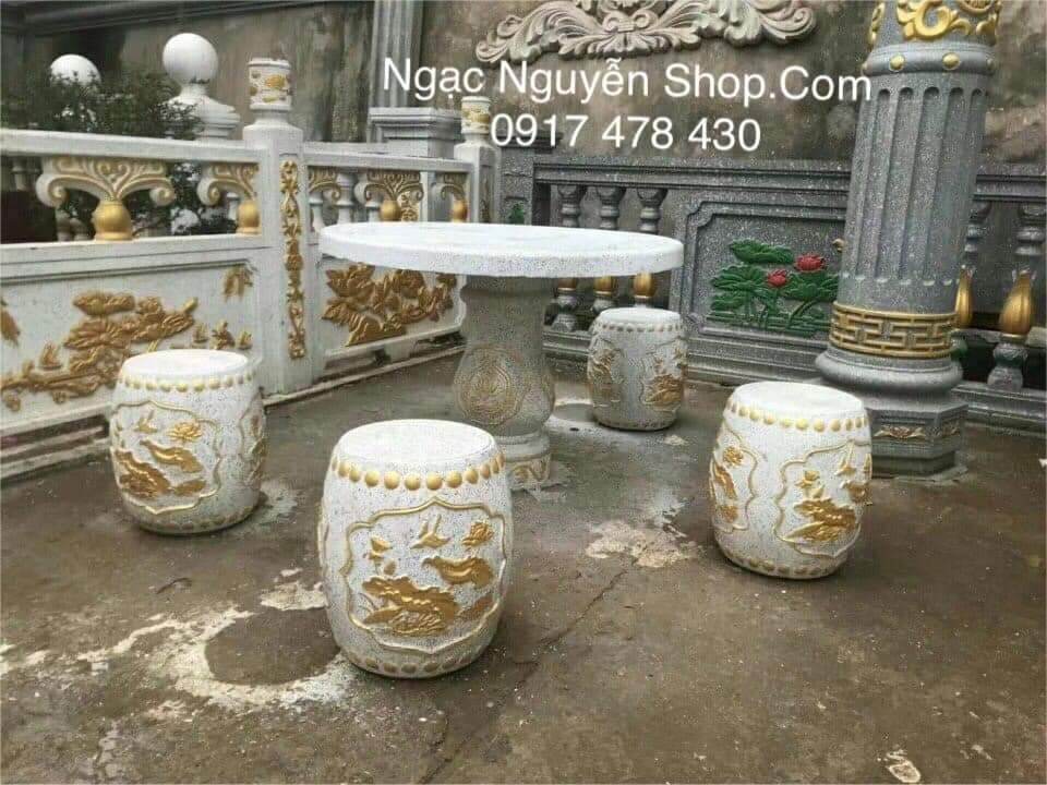 Khuôn đúc bàn ghế sân vườn gồm 1 khuôn bàn, 2 khuôn ghế