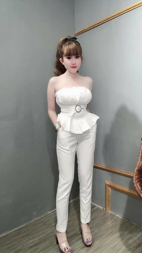 ÁO KIỂU NỮ ÁO CÓ MOD NGỰC NHÚNG EO KÈM THÊM PHỤ KIỆN NỊT FORM 45 KG