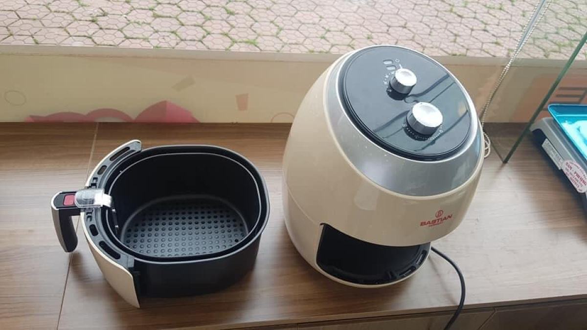 Nồi chiên không dầu Bastian 7L