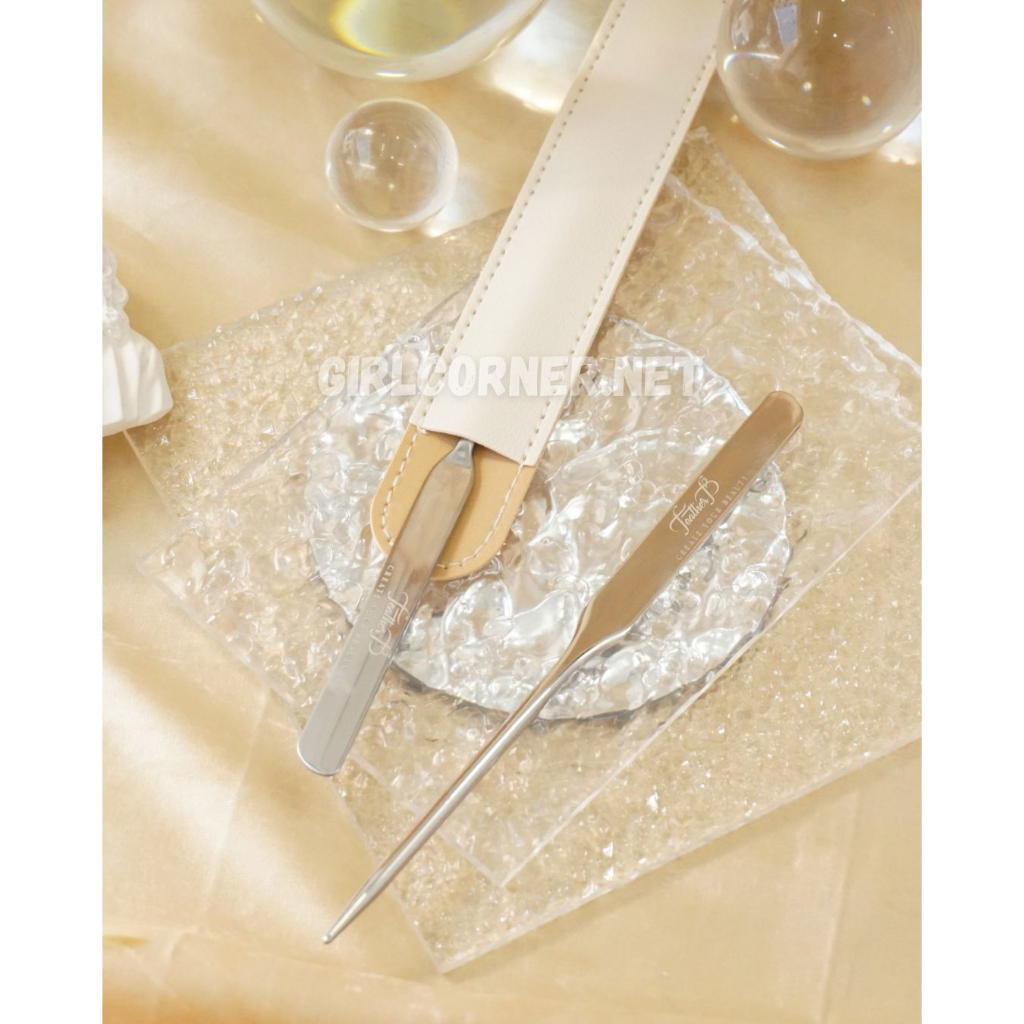 Thanh Tán Kem Nền Spatula Feather B