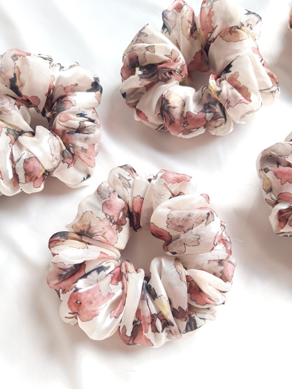 Cột Tóc Scrunchies voan kiến cao cấp( hình thật)