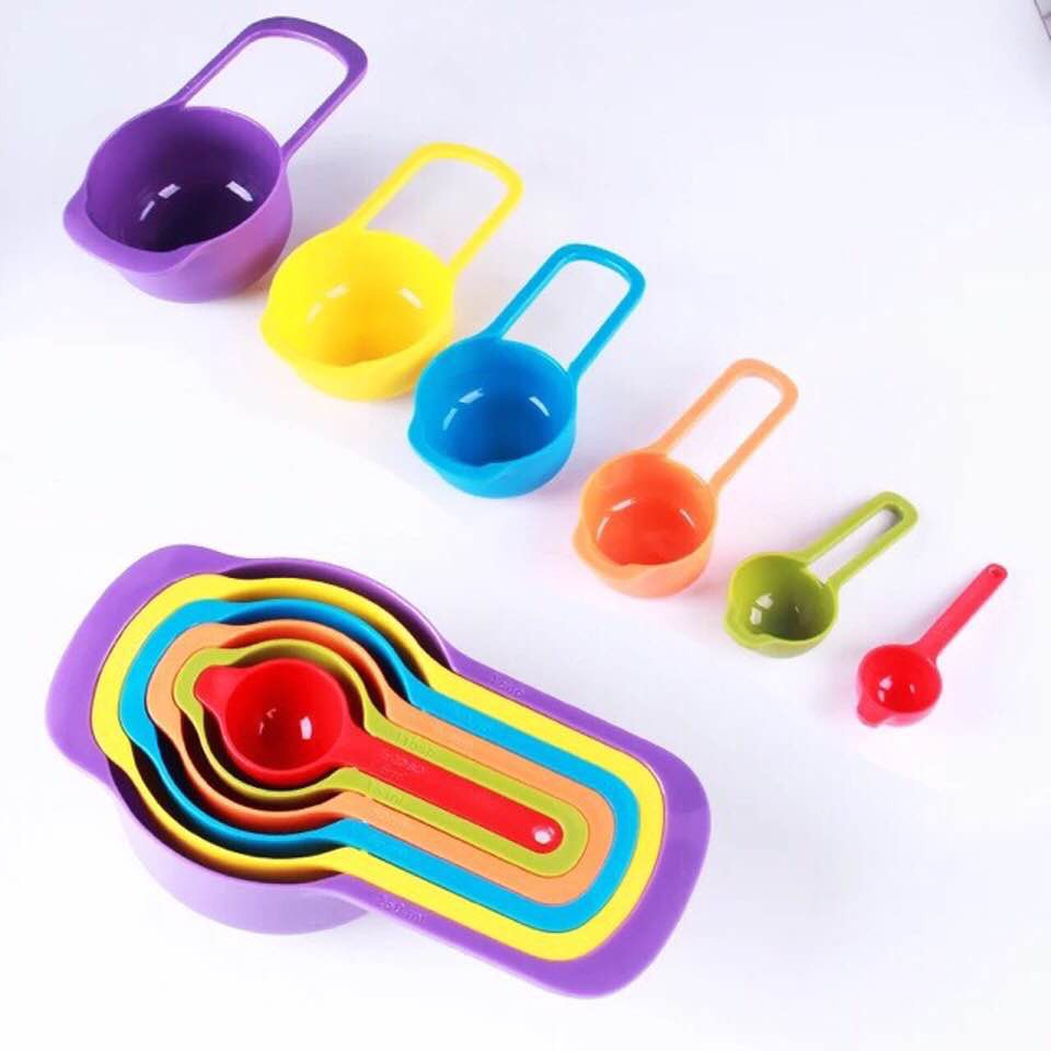 Bộ cup thìa đong 6 màu - bctd
