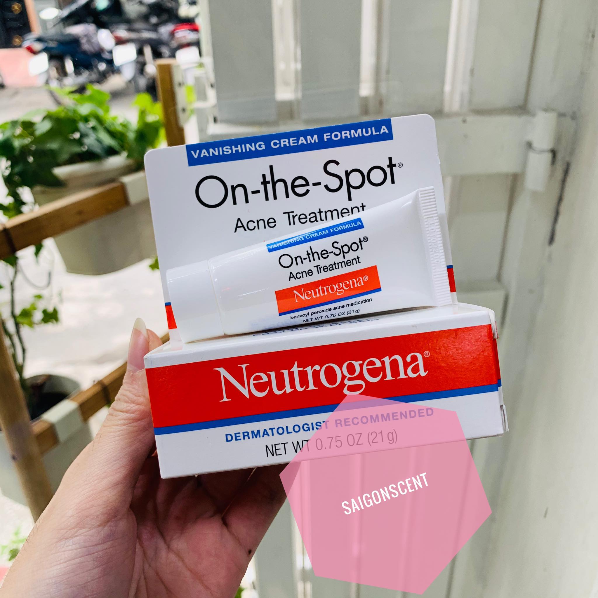 Chấm mụn Neutrogena On The Spot ( 21g )
