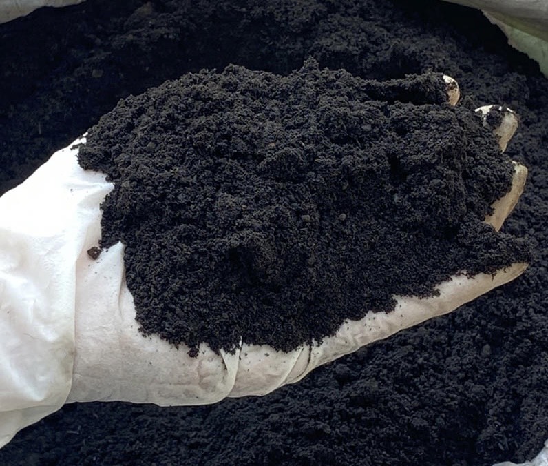 Phân Mùn mía Sfarm gói 2kg hoàn toàn tự nhiên tốt cho cây trồng
