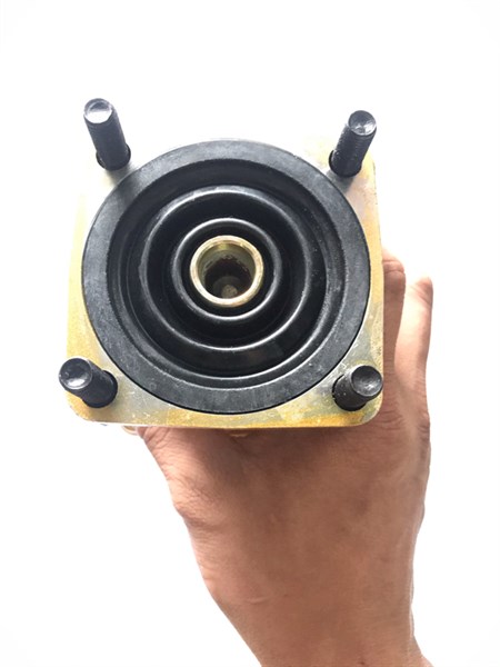 Tổng Phanh 4 lỗ HOWO WORL XANH