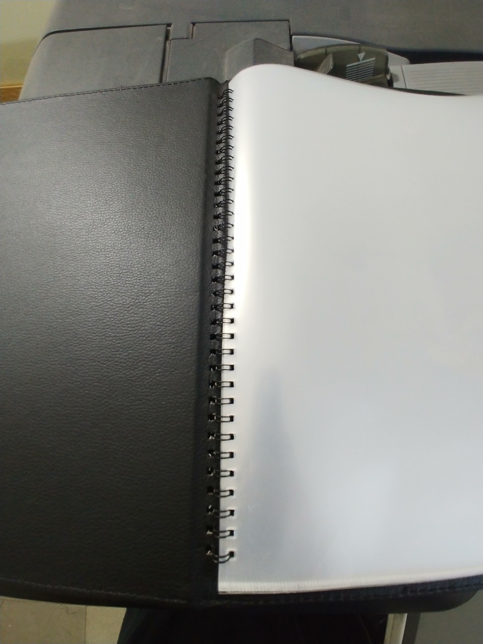 menu bia da simili ruột 10 lá