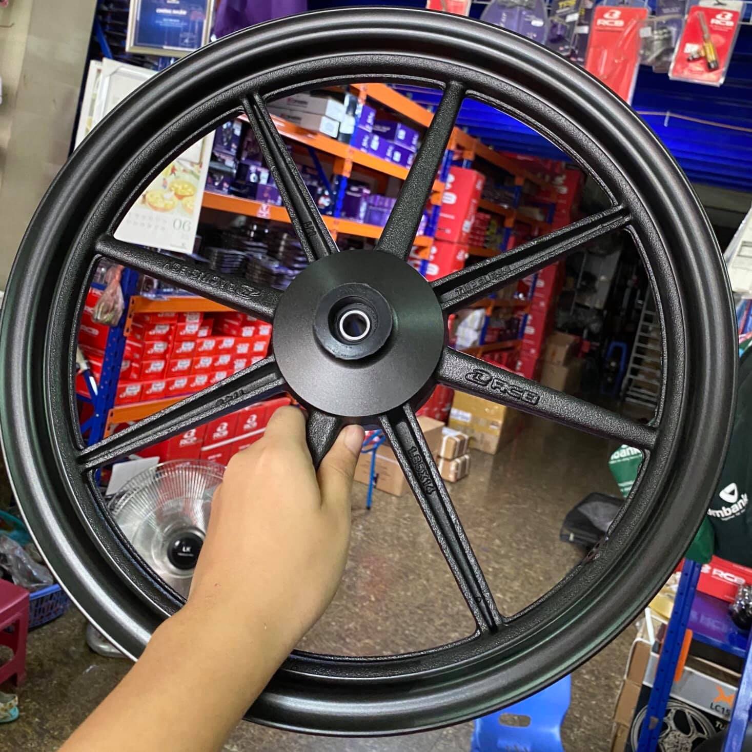 Mâm RCB 8 cây gắn Vario, Click Đen